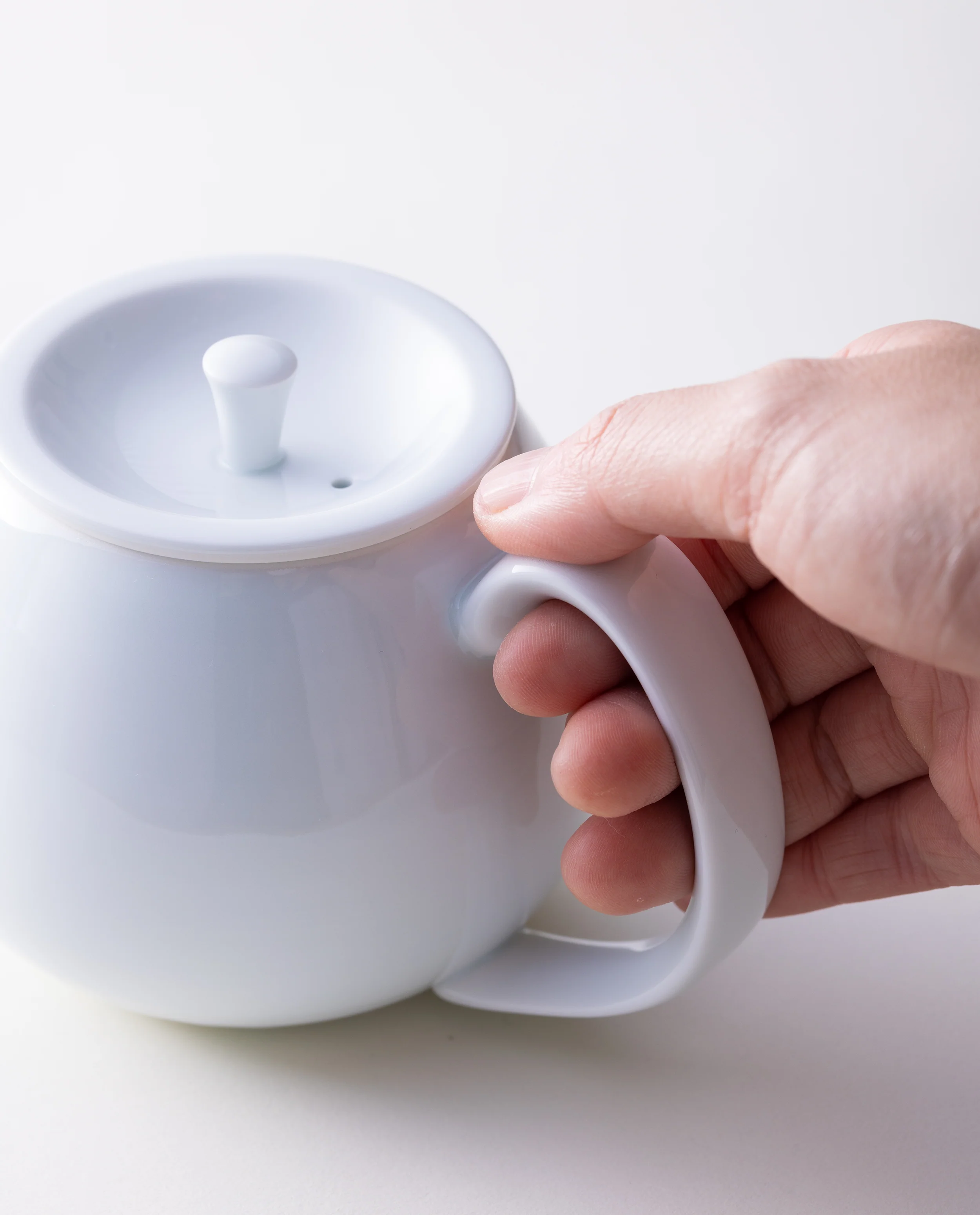 White Porcelain Teapot (Hasami-yaki) - Image 6